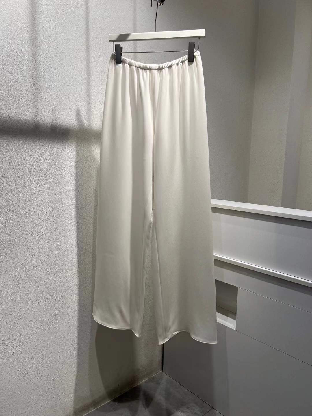 【212bleecker】 リラクシーワイドパンツ