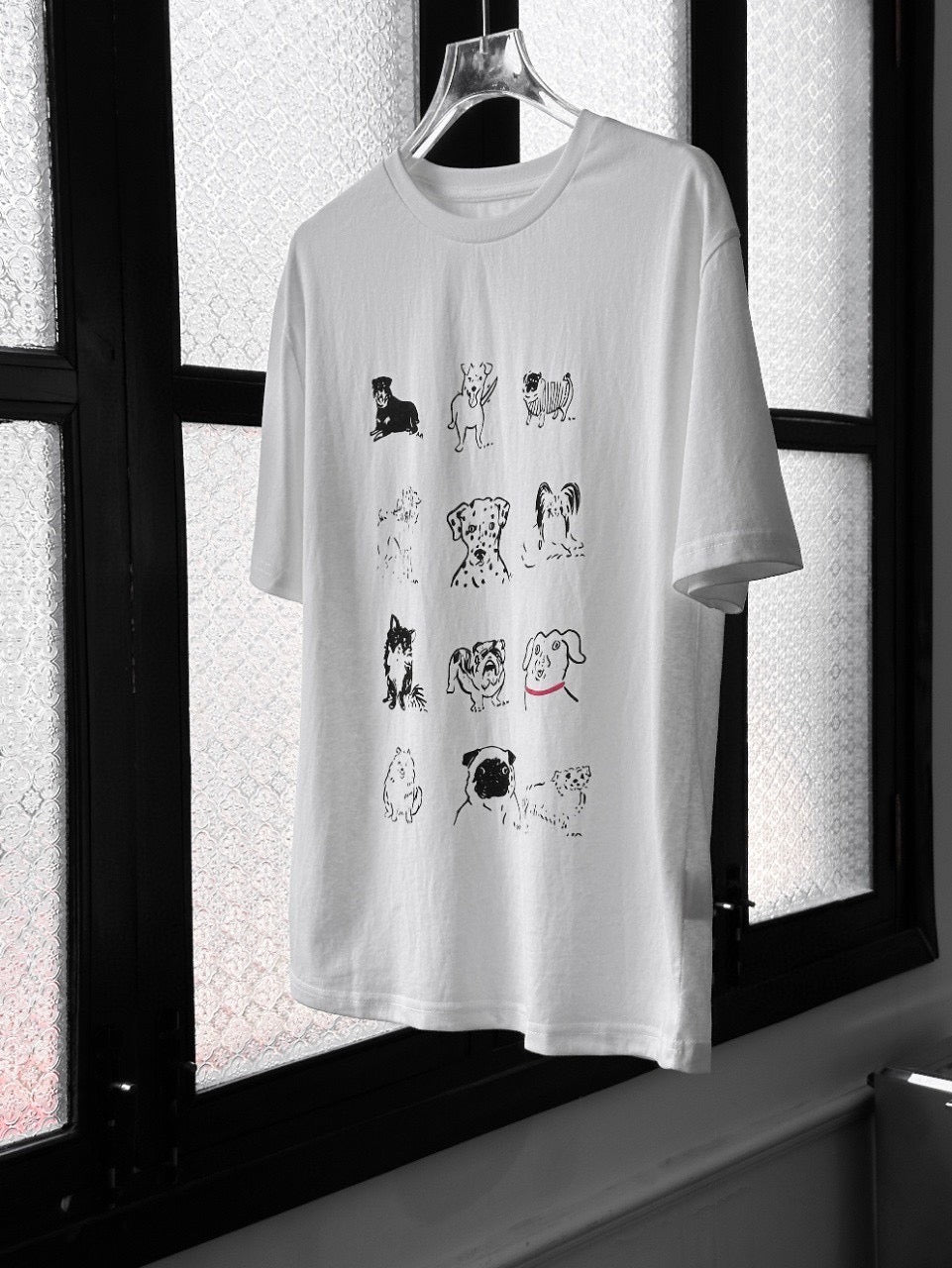 【212bleecker】Hand-Drawn Dogs Print T-Shirt