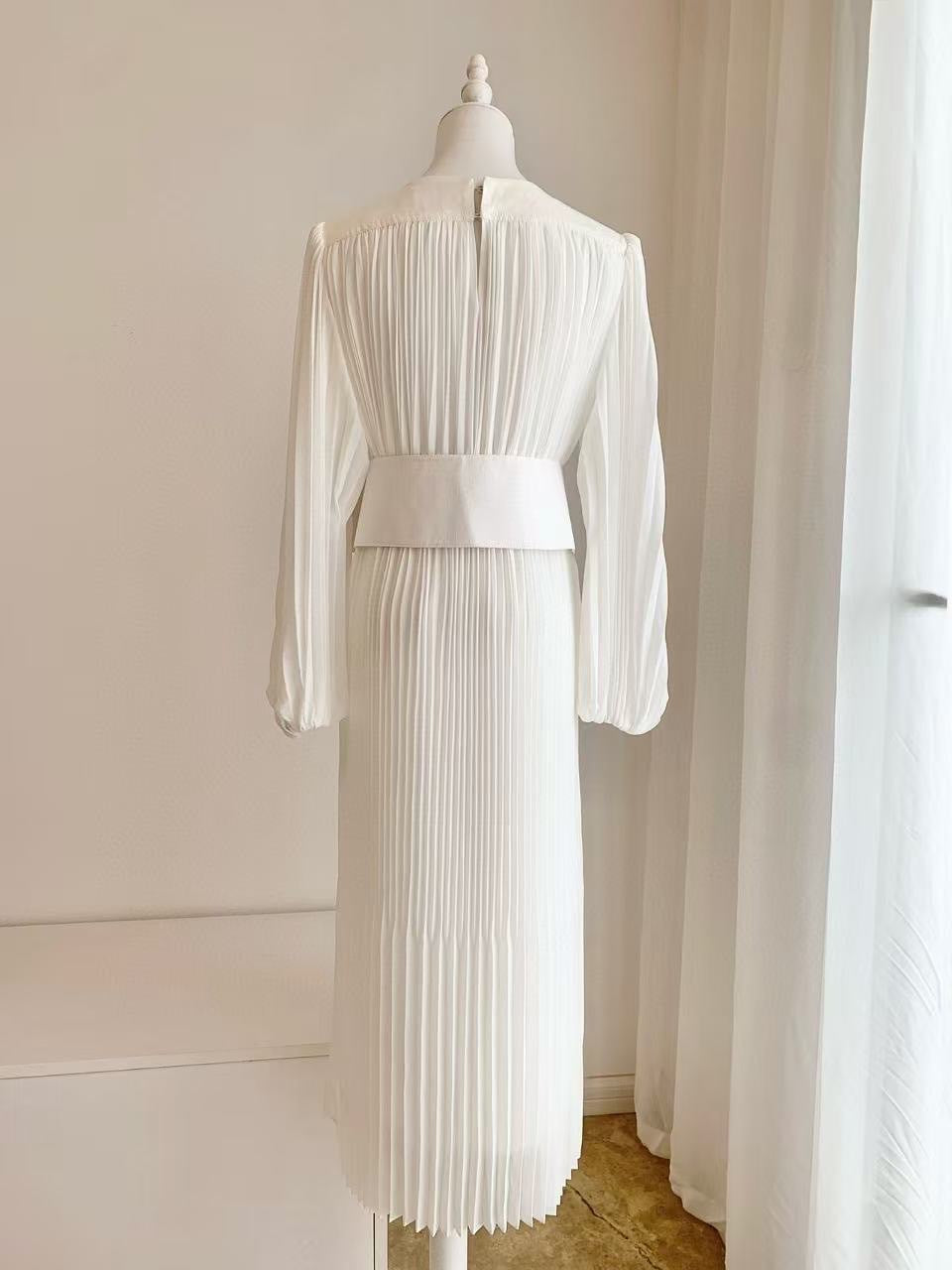 【212bleecker】Elegant White Chiffon Pleated Dress