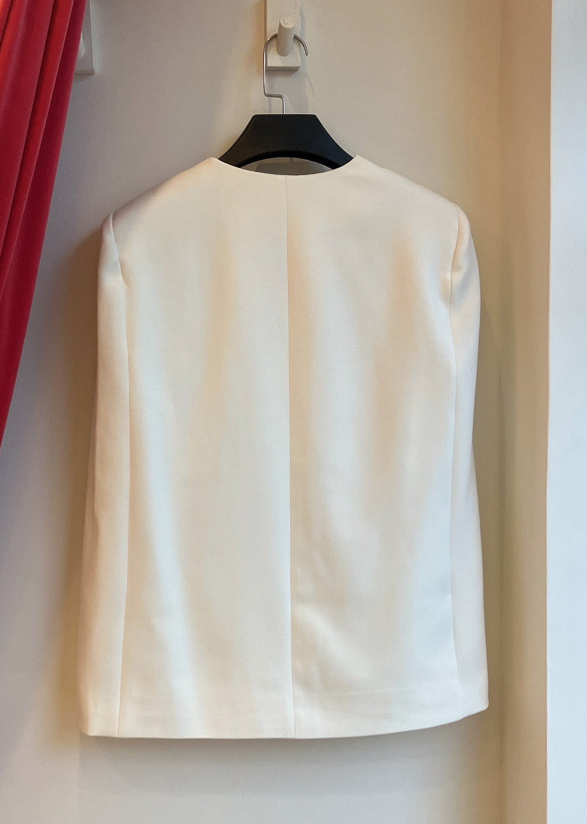 【BCBGMAXAZRIA】SELINA bcbg white tailer jacket/ホワイト ケープスリーブテーラードジャケット
