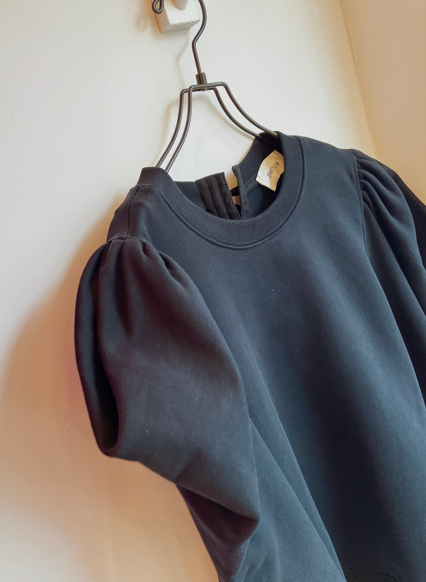 【Berenice】DAISY Ribbon Puff Sweatshirt（デイジー・リボン・パフスウェット）