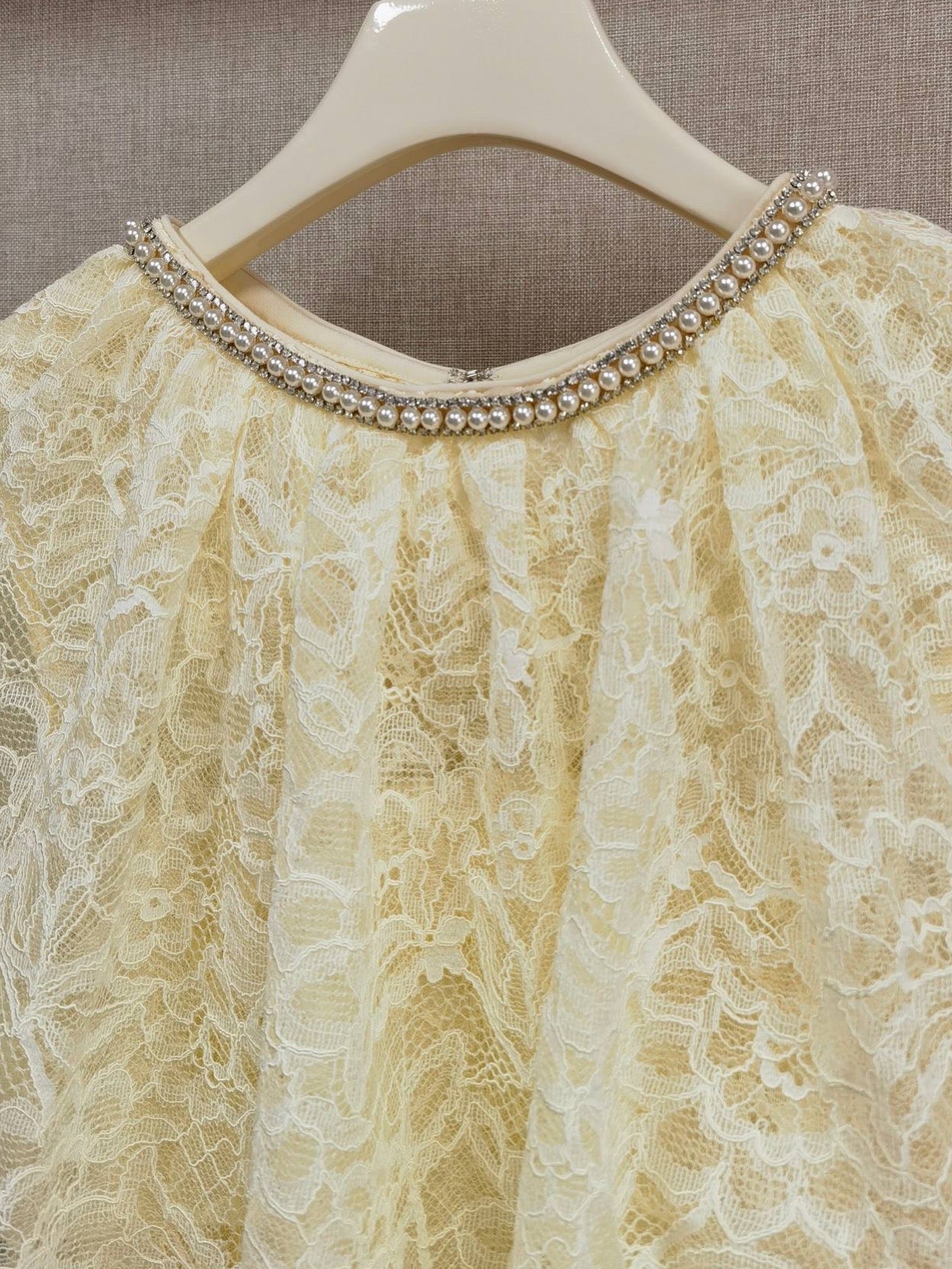 【212Bleecker Luxe】Lumière Lace Cape Dress（ルミエール レース ケープドレス）