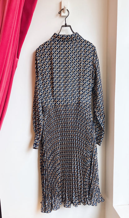 【212Bleecker Luxe】／ジオメトリックプリント シャツプリーツドレス