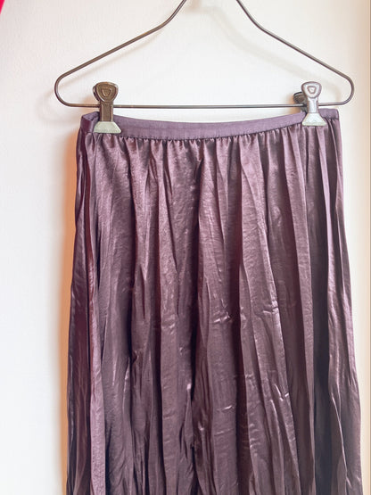 【212Bleecker Luxe】Lily Pleated Skirt／サテンプリーツスカート