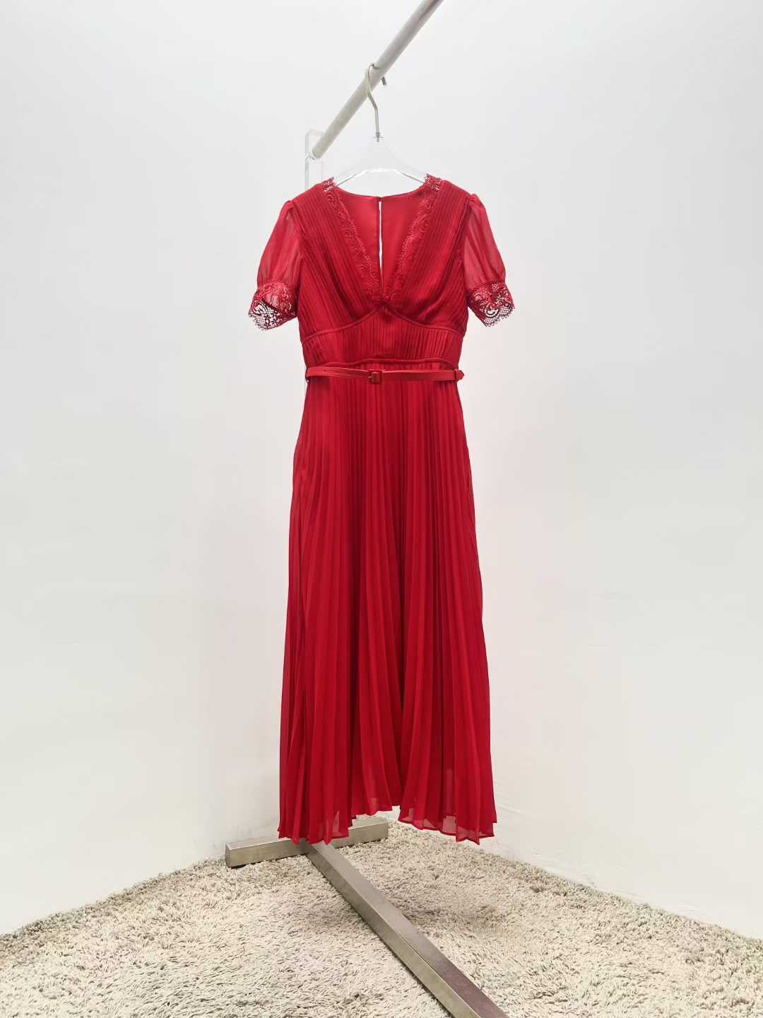 Clara Lace Pleats Dress（クララ・レースプリーツ・ドレス）