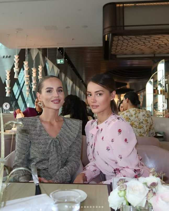 Elise Pink Floral Pleated Dress（エリス・ピンクフローラル・プリーツドレス）