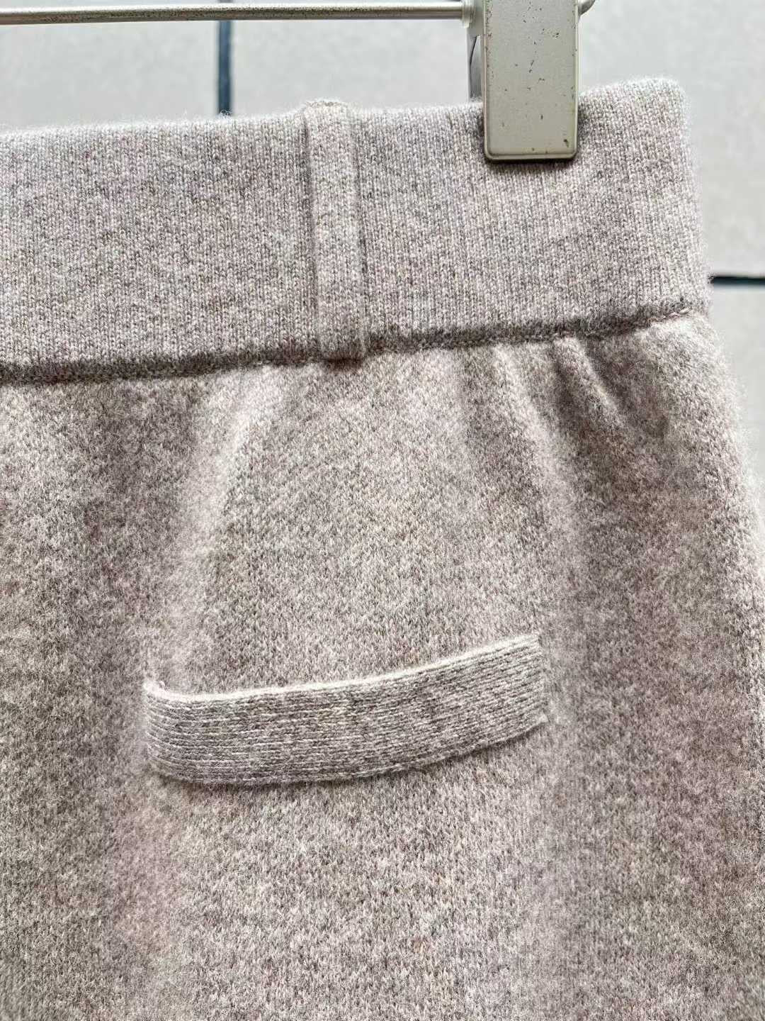 Madeleine Wool Knit Pants（マドレーヌ・ウールニットパンツ）