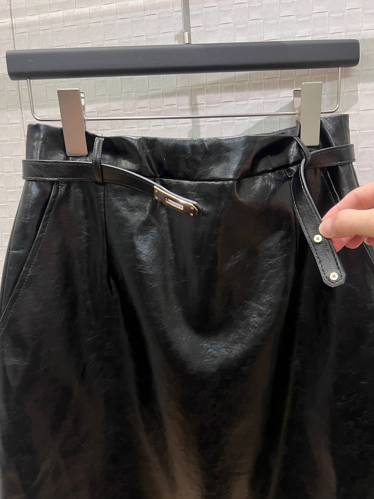 【212Bleecker Luxe】Simone Belted Leather Skirt BLACK