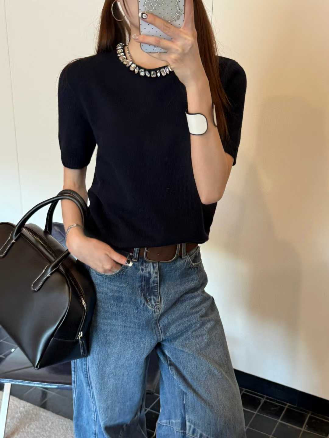【212Bleecker Luxe】Elena Jewel Neck Knit Top（エレナ・ジュエルネック ニットトップ）