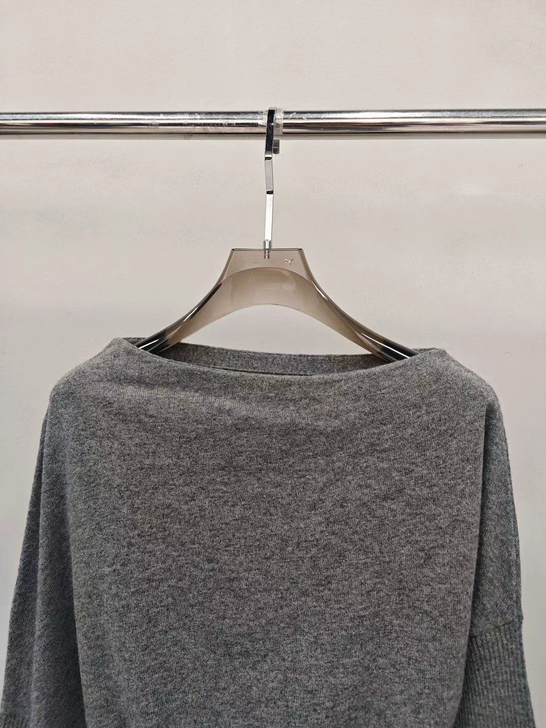 【212Bleecker Luxe】Mila One Shoulder Knit （ミラ・ワンショルダーニット）