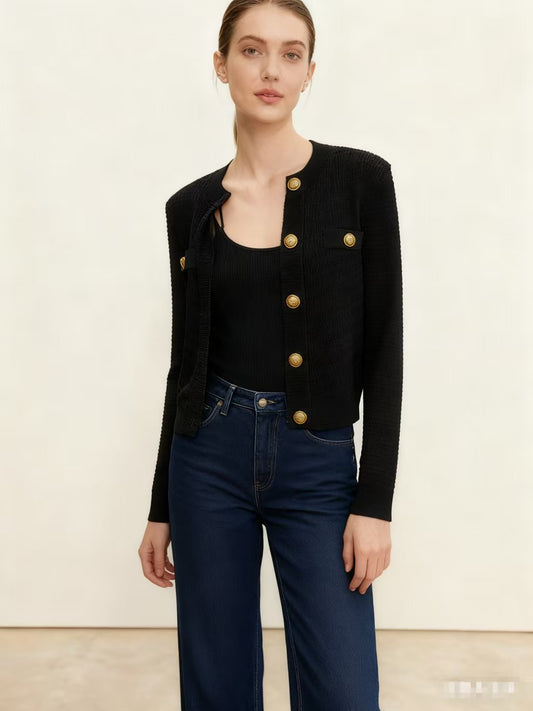 【212Bleecker Luxe】🖤 Medallion Button Textured Knit Cardigan（メダリオン・ボタン・テクスチャード・ニットカーディガン）