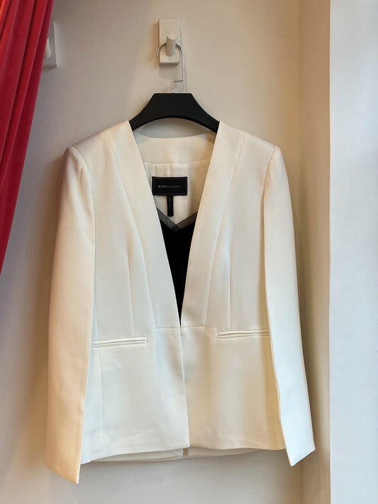 【BCBGMAXAZRIA】SELINA bcbg white tailer jacket／ホワイト ケープスリーブテーラードジャケット