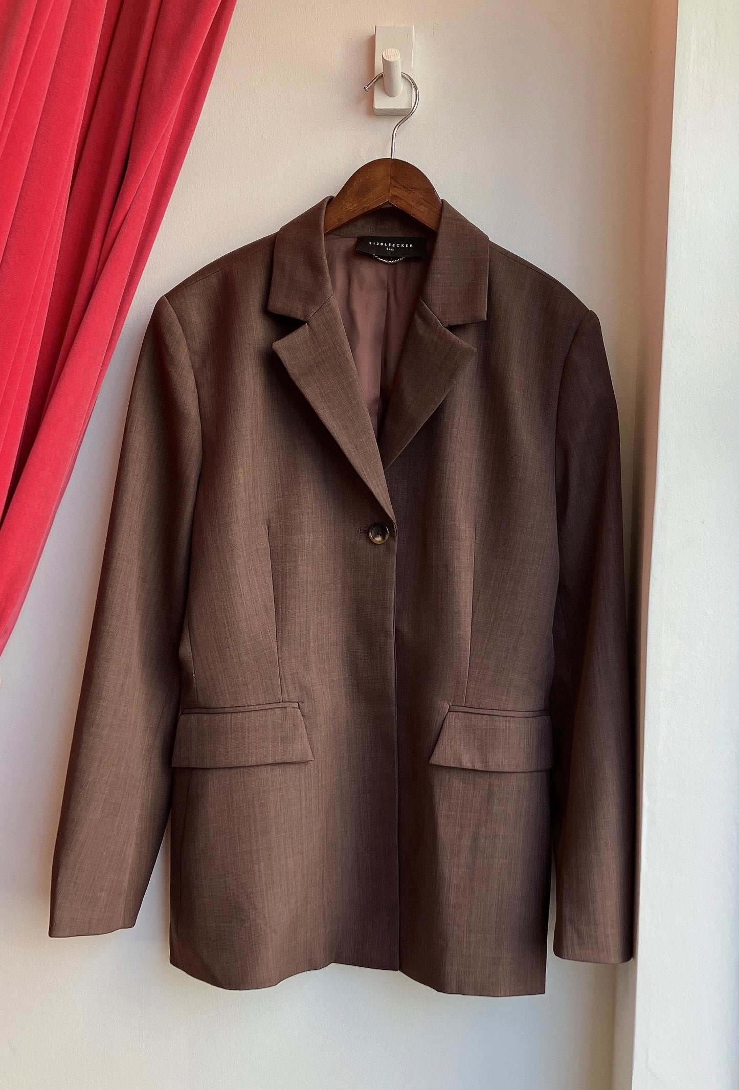 【212Bleecker Luxe】Gabrielle Dark Brown Tailored Jacket（ガブリエル・ダークブラウン・テーラード・ジャケット）