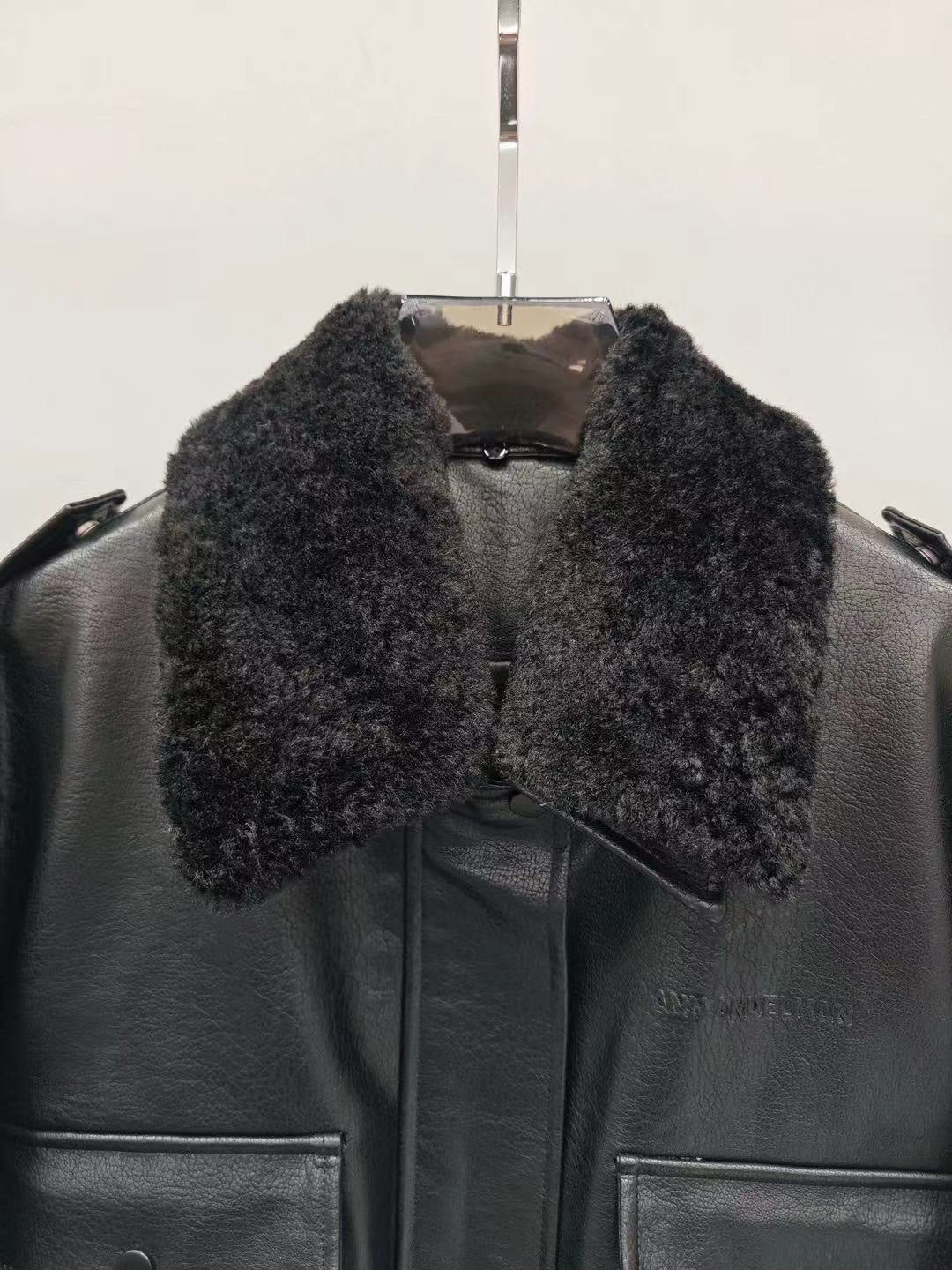 【212Bleecker Luxe】Noemi Faux Leather Short Jacket（ノエミ・ファー レザー ショート ジャケット）