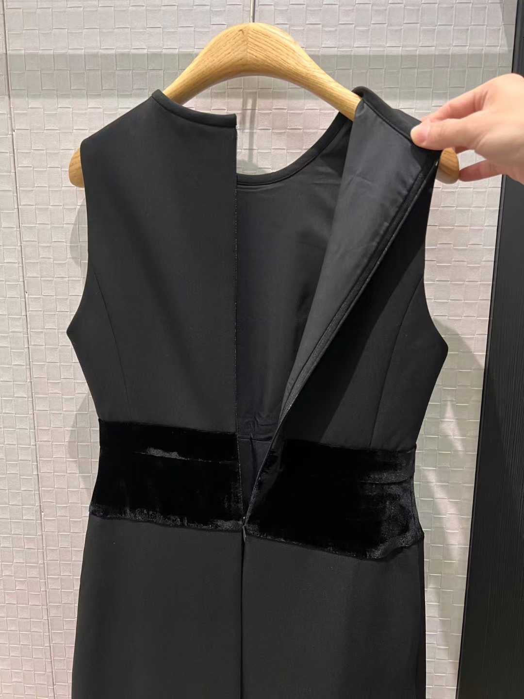 【212Bleecker Luxe】Eleanor Velvet Waist Dress（エレノア ベルベット ウエスト ドレス）