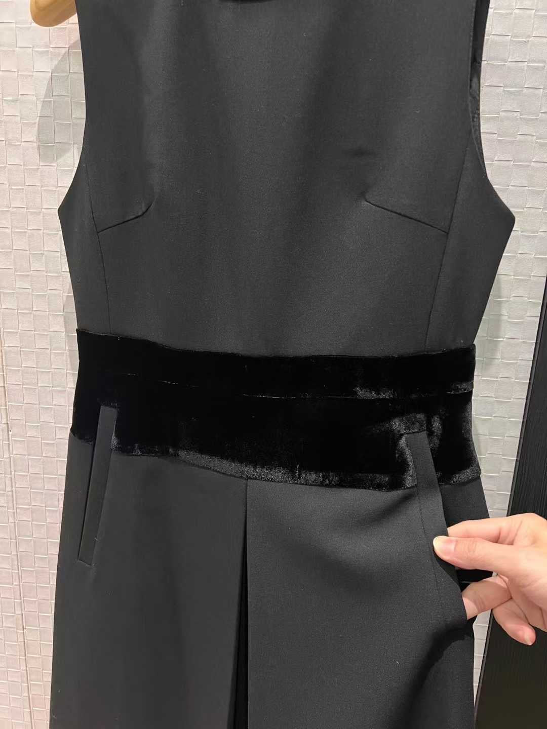 【212Bleecker Luxe】Eleanor Velvet Waist Dress（エレノア ベルベット ウエスト ドレス）