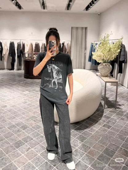 【212Bleecker Luxe】Ivy Horse Graphic Tee （アイヴィー ホース グラフィック ティー）