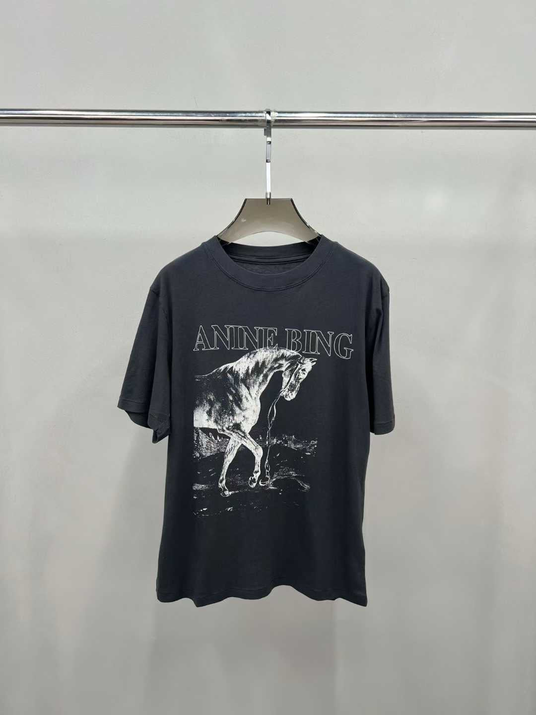 【212Bleecker Luxe】Ivy Horse Graphic Tee （アイヴィー ホース グラフィック ティー）