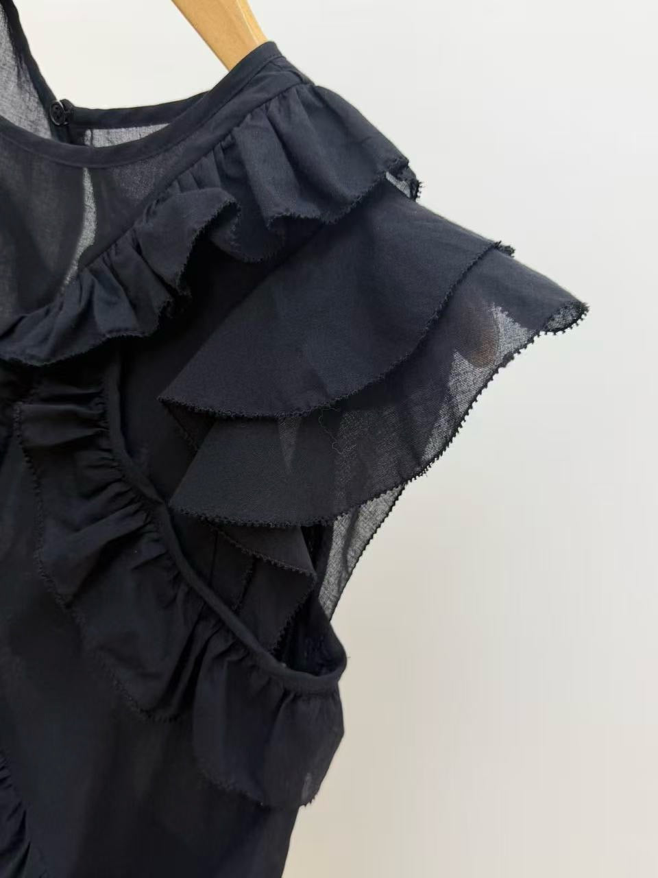 【212Bleecker Luxe】Vera Sheer Ruffle Top（ヴェラ シアー ラッフル トップ）